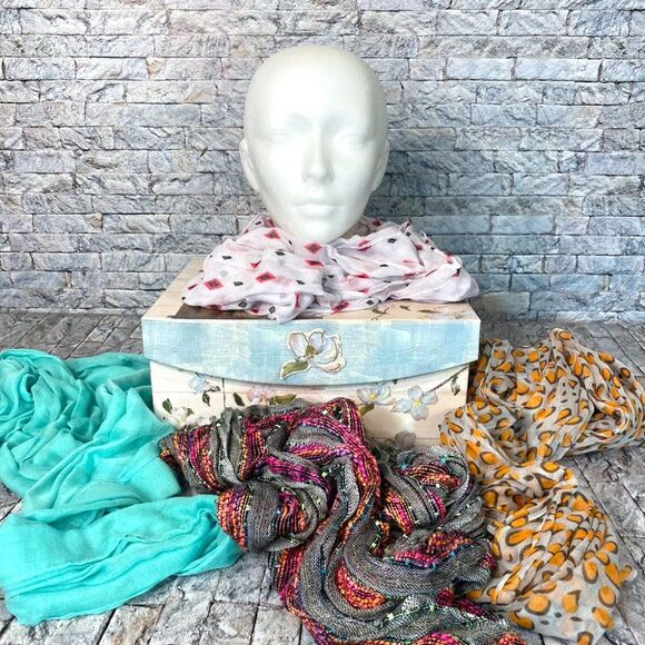 Scarf Wraps Bundle of 4 Infinity Scarves Women's Accessories - Picture 1 of 8